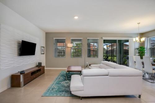 Solterra Resort - 5 Bed 4 Baths VILLA in Davenport, USA