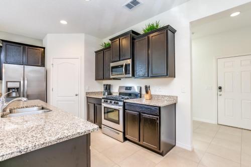 Solterra Resort - 5 Bed 4 Baths VILLA in Davenport, USA