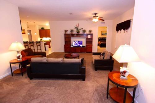 IT735 - Vista Cay Resort - 3 Bed 2 Baths Condo in Orlando, USA