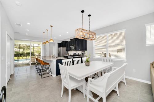 Solterra Resort - 5 Bed 5 Baths VILLA in Davenport, USA