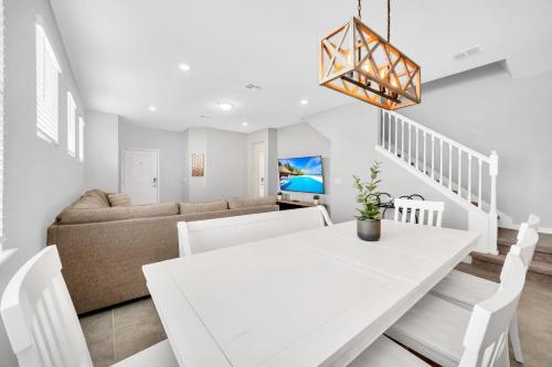 Solterra Resort - 5 Bed 5 Baths VILLA in Davenport, USA