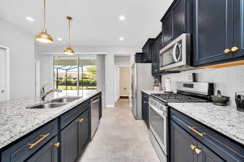 Solterra Resort - 5 Bed 5 Baths VILLA in Davenport, USA