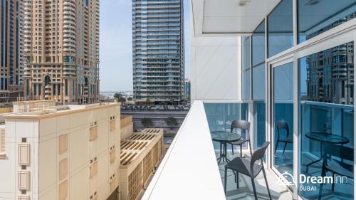 Dream Inn Apartments - Marina Arcade Tower