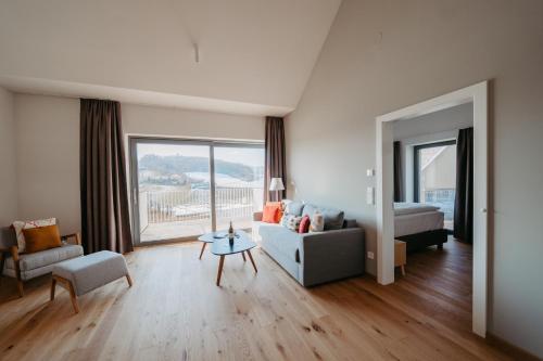 Apartment with Shower