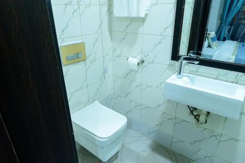 Cc & Cg Homes Luxury 4-Beds Apart Abuja-24Hrs, Abudża (zdjęcie 8)
