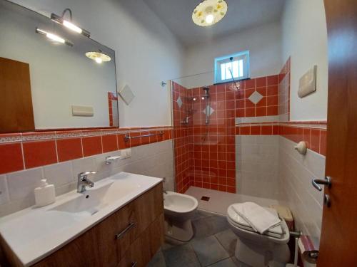 2 bedrooms, 4 beds