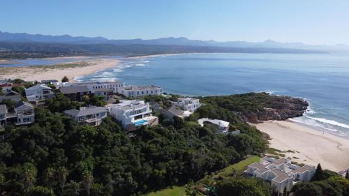 Endless Summer Villa - image 2