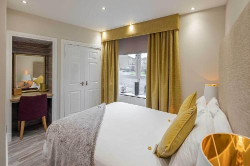 Carmel Apartments - image 11