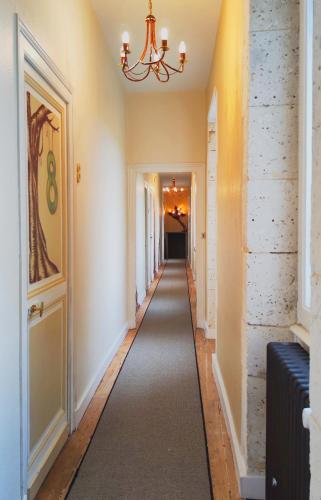 432024918 Logis Hotels Domaine du Châtelard