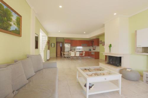  #FLH - Afitos Hidden Gems in Afytos