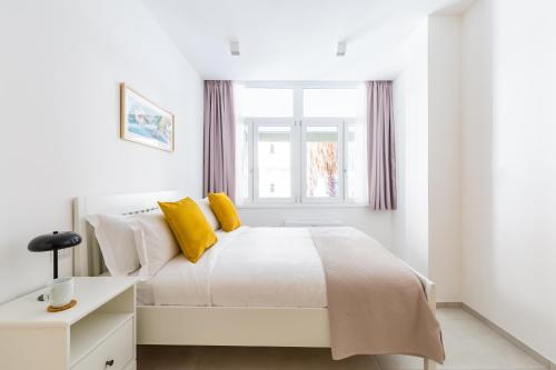 Bed, Starhost - Mazzini Apartments in Salerno