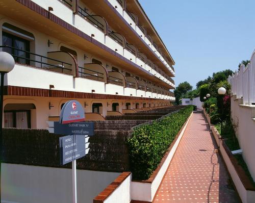 Apartamentos Guitart - Accommodation - Lloret de Mar