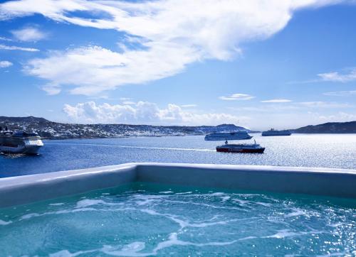 Chambre Deluxe avec Petite Piscine Extérieure - Vue sur Mer