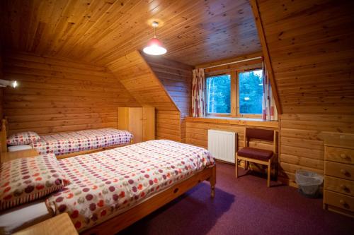 Badaguish lodges wigwams and camping - image 14