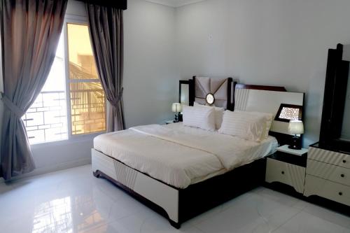 Al Rasheed Apartments second floor apartment – khách sạn tại Đông Karachi