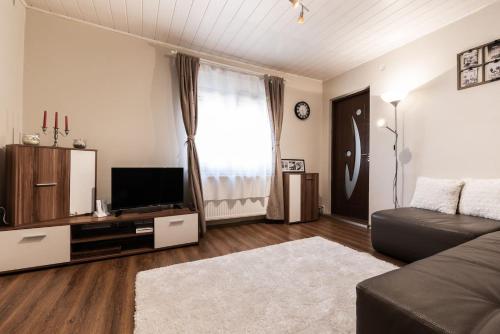 Cozy, quiet & family friendly in Arad, Arad (Foto 3)