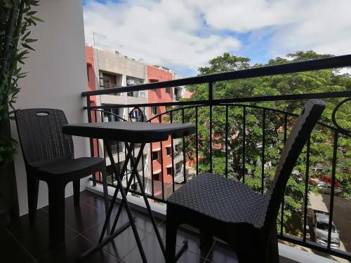 Condo Azur Suites E507 near Airport, Netflix, Stylish, Cozy with swimming pool, Lapu Lapu City (photo 11)