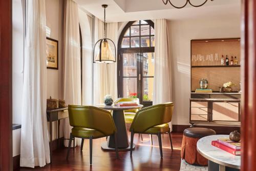 Four Seasons Hotel Istanbul at Sultanahmet - image 7