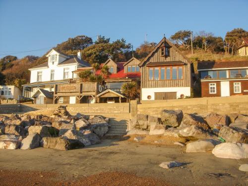 Exterior view, 1 Tulse Hill Cottages in Ventnor East