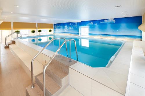 สระว่ายน้ำ, Best Western Plus Arosa Hotel in พาเดอร์บอร์น