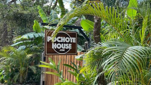 Pochote House