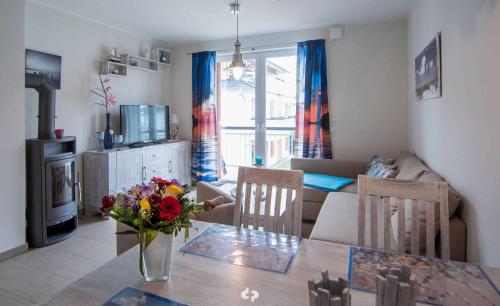 One-Bedroom Apartment with Balcony