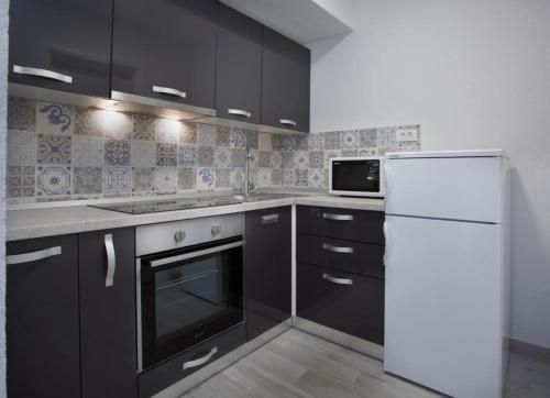 Serious Job Apartment - main image