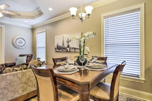 Diamondhead Condo - Marina, Pool Access and Golfing! in Diamondhead, USA