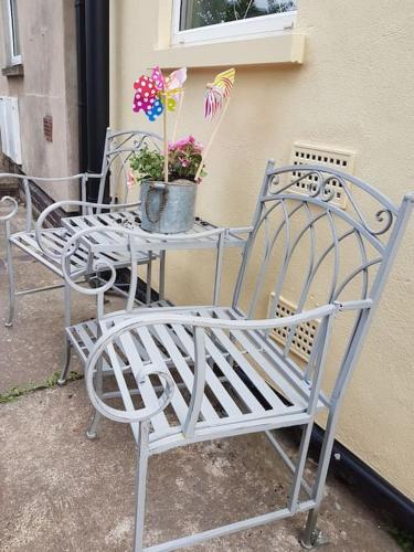 No6 High Street in Edwinstowe