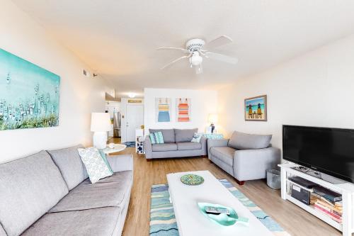Shipwatch Villas