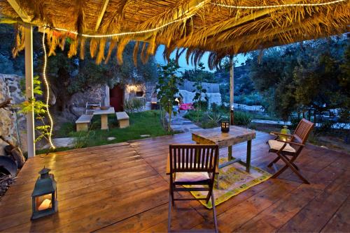 Facilities, Natura cottages in Makris Gialos