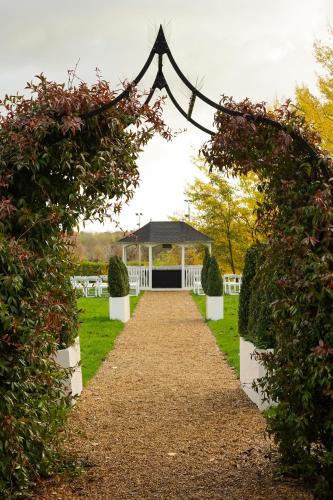 De Vere Cranage Estate - image 14