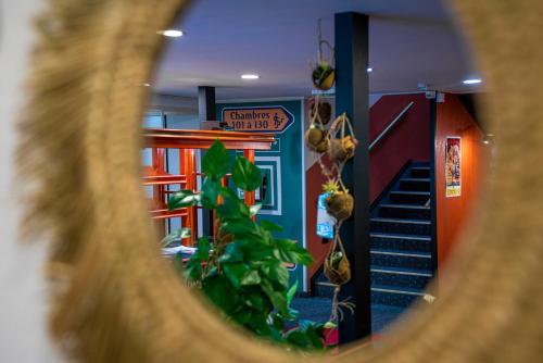 ควิก พาเลซ โป ซีนิธ (Quick Palace Pau Zenith) in โป