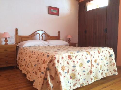 Double or Twin Room image 2