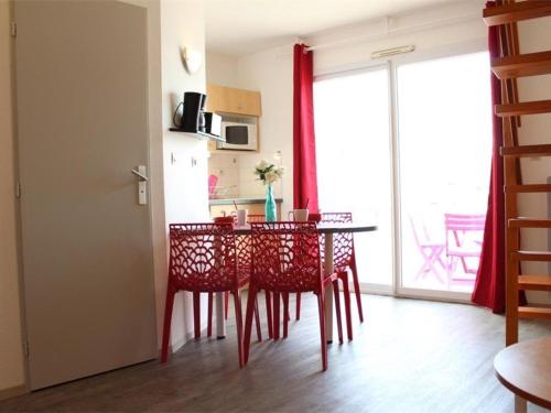 Appartement La Rochelle, 1 pièce, 4 personnes - FR-1-246-9