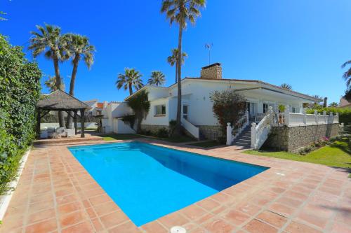  VILLA DEL MAR ´Boutique Beach-House´ 11PAX in Rincón de la Victoria