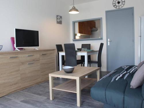 . Appartement 2 pièces avec balcon vue mer, plage et port au pied, La Rochelle, 4 couchages - FR-1-246-268