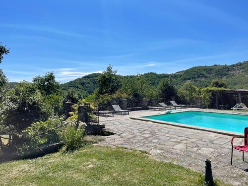 Borgo Il Cantuccio - Casa Grande con piscina condivisa