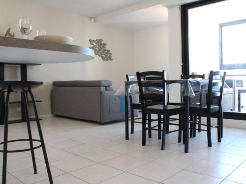 Appartement La Rochelle, 2 pièces, 4 personnes - FR-1-246-310 - Location saisonnière - La Rochelle