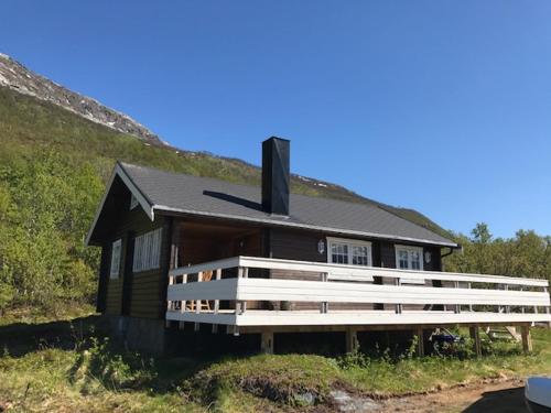 Cabin at Senja in Baltsfjord - Accommodation - Botnhamn