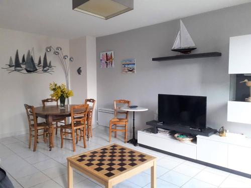 Appartement Perros-Guirec, 3 pièces, 4 personnes - FR-1-368-167 - Location saisonnière - Perros-Guirec