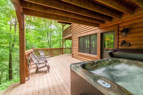 Creek Sound Chalet in Blowing Rock, USA