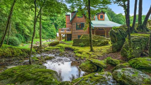Eagle Ridge Falls image