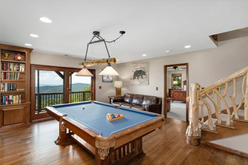 Elevated Escape in Blowing Rock, USA