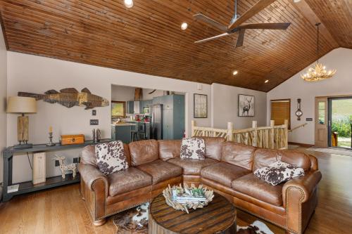Elevated Escape in Blowing Rock, USA