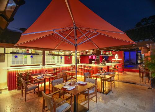 Pub/salong, Sandi Hotel in Paraty