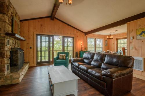 Mountain Stay Chalet in Beech Mountain, USA