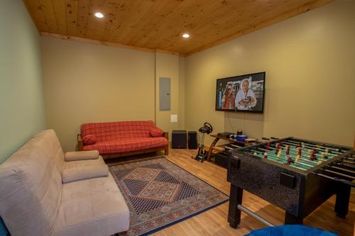 River Valley View in Sugar Grove, USA