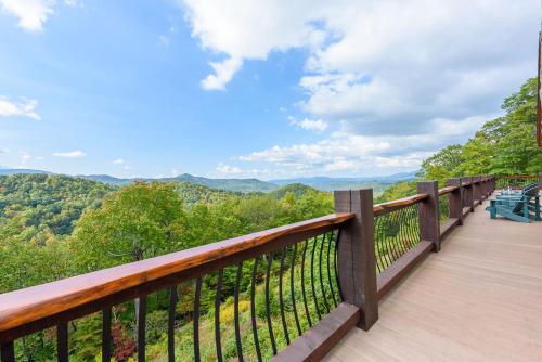 The Big Skye Lodge in Valle Crucis thumb 4