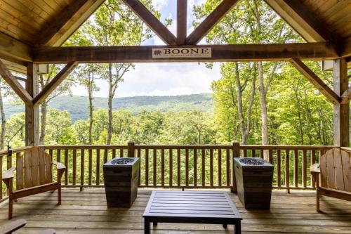 The Ponderosa in Boone, USA